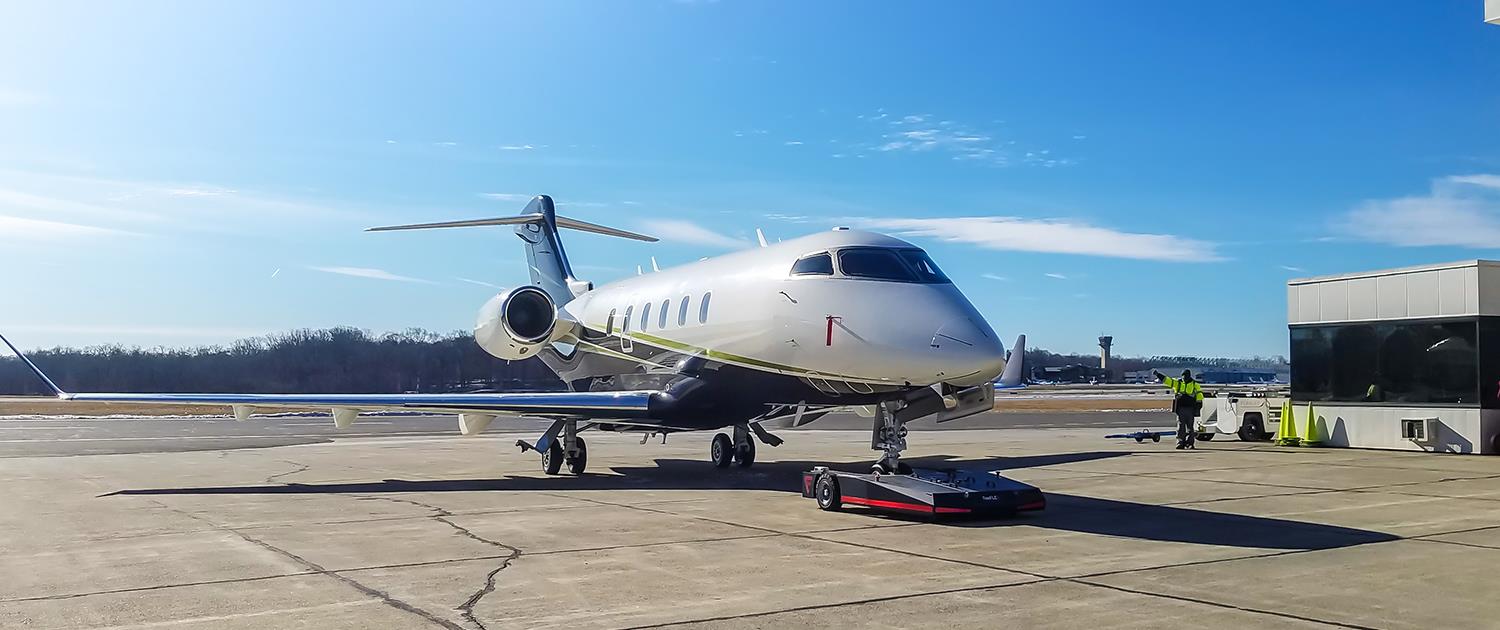 TowFLEXX TF5 is used with Bombardier Challenger Jet
